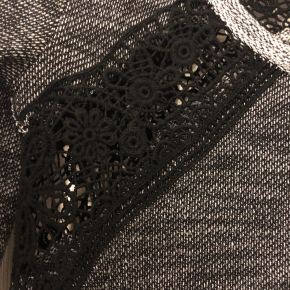 a’reve scoop neck asymmetrical hem tunic top - Picture 3 of 6